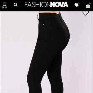 *NEW* FashionNova HIGH WAISTED black skinny jeans